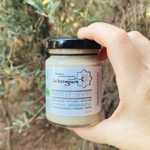 Dentífrico en crema hierbabuena