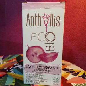 Leche limpiadora y desmaquillante de Anthyllis